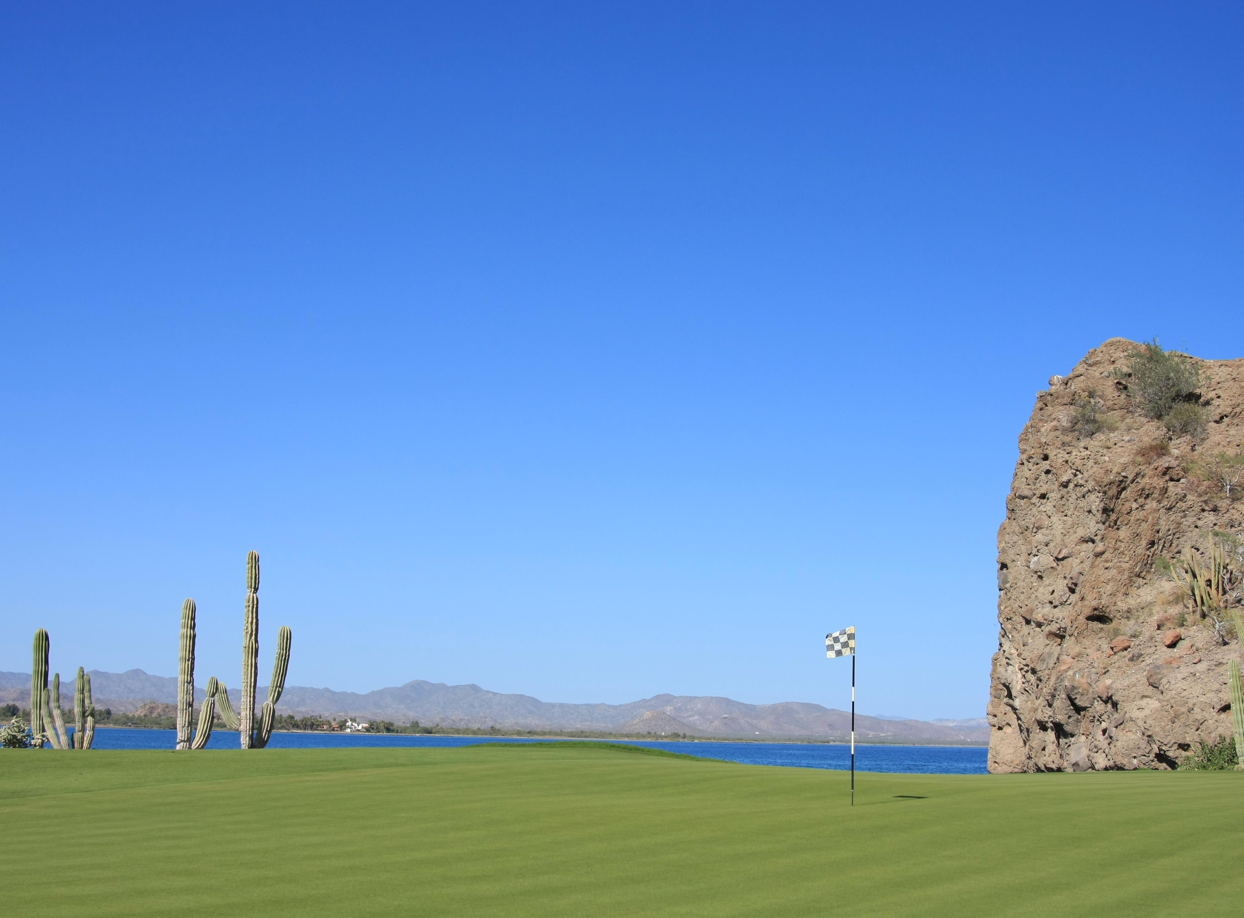 Loreto Bay Golf Resort & Spa At Baja Exterior foto Golf course at Mountain Shadows