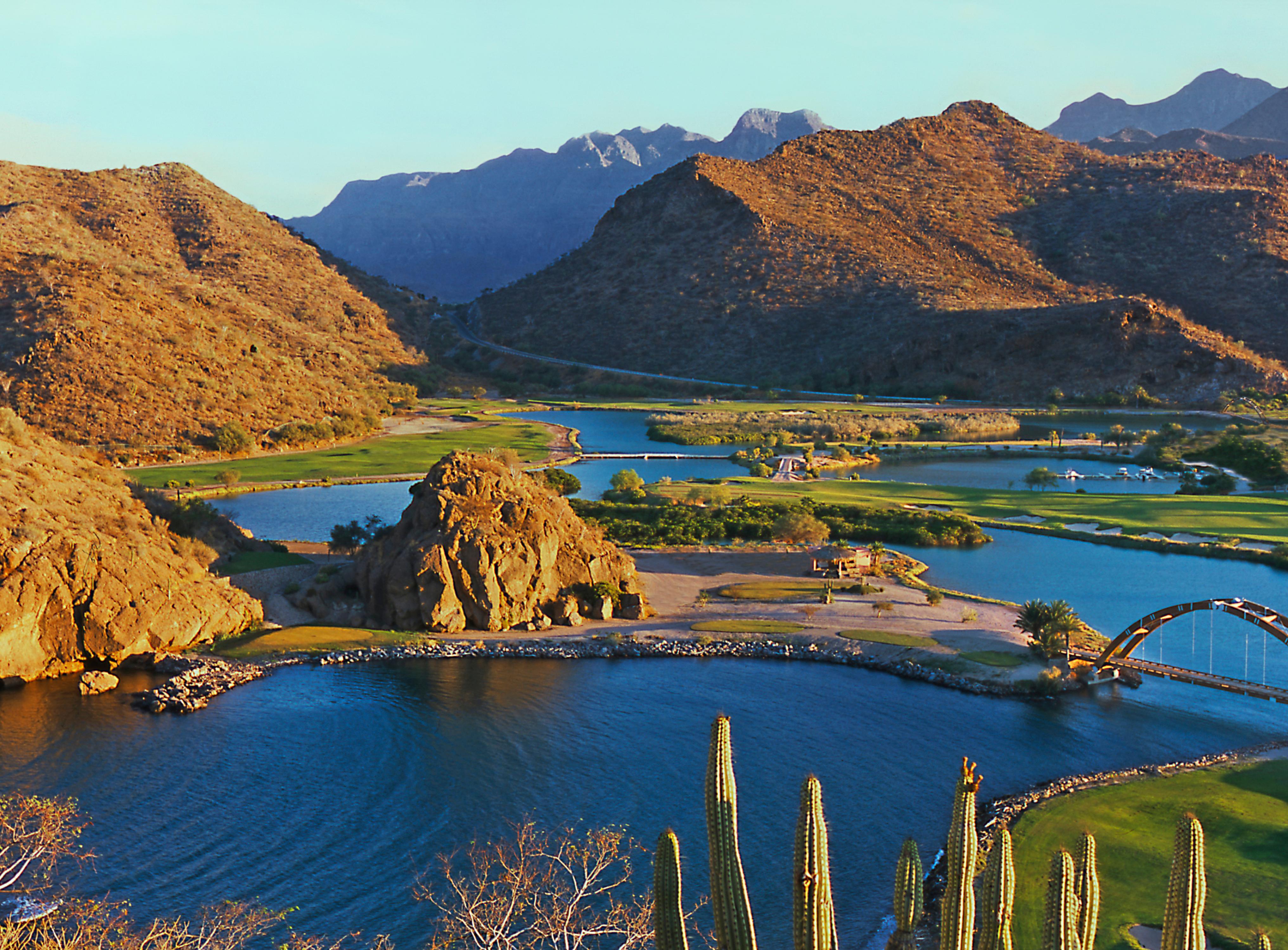 Loreto Bay Golf Resort & Spa At Baja Exterior foto View of the San Cristóbal Estuary